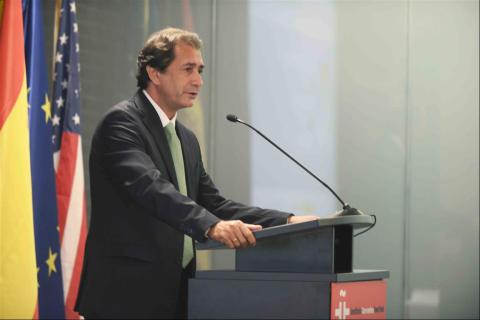 4. Imagen de la presentación del acto de José Manuel Soria López -Ministro de Industria, Energía y Turismo de España-