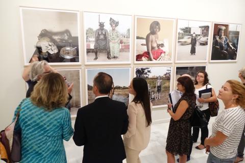 16. Exposición Éste debe ser el lugar de Pieter Hugo en Casa África y Centro Atlántico de Arte Moderno (CAAM)