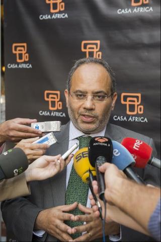 2. Imagen de Carlos Secretario Ejecutivo de la Comisión para África de Naciones Unidas (UNECA) previa a la conferencia