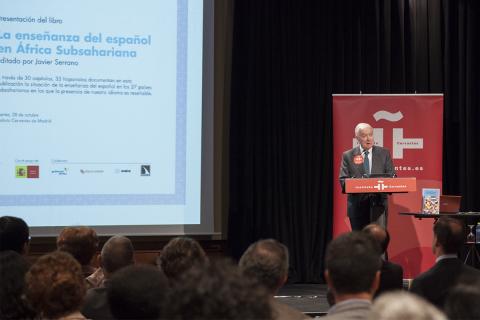 3. Presentación del acto por Víctor García de la Concha -Director del Instituto Cervantes- (Foto: Instituto Cervantes)
