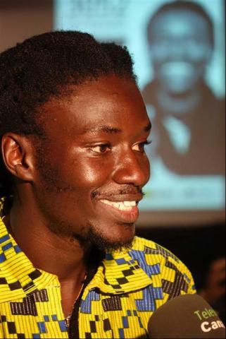 6. Imagen de Mamadou Dia, autor de 3052. Persiguiendo un sueño, en su presentación en Casa África (2014)