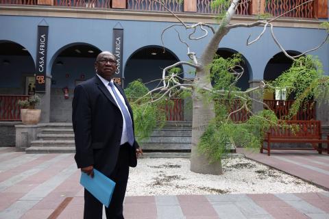 1. Imagen de Abdoulie Janneh, Director Ejecutivo de la Fundación Mo Ibrahim en Casa África