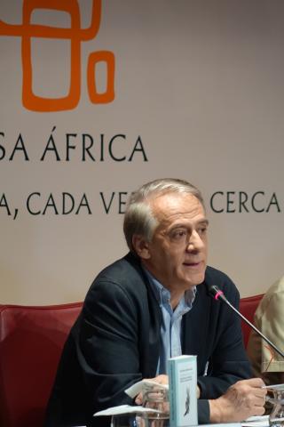 13. Intervención del periodista Ignacio Cembrero  con la ponencia  La yihad y el Magreb en  la Mesa 1: España y África, nuevos retos para la seguridad del continente