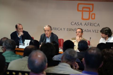15. Intervención del periodista Ignacio Cembrero  con la ponencia  La yihad y el Magreb en  la Mesa 1: España y África, nuevos retos para la seguridad del continente