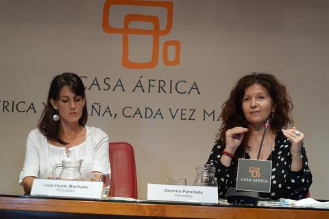 40. Intervención de Lola Huete Machado con la ponencia  La (in)visibilidad de África en los medios en la Mesa 3: África, periodismo y conflictos olvidados
