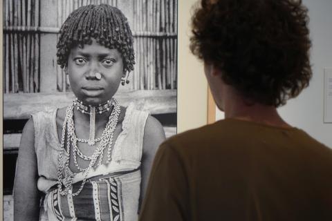 5. Imagen de la inauguración de la exposición Madagascar 1906 en Casa África, 2015