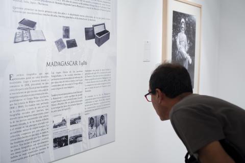 7. Imagen de la inauguración de la exposición Madagascar 1906 en Casa África, 2015