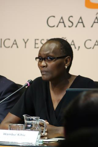 13. Imagen de Wambui Kihiu, Coordinadora de Programa del National Civic ForumSomalia, durante el desarrollo del Panel 1: La (in)seguridad en África hoy
