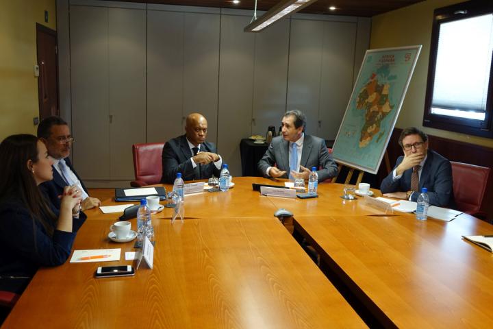 El Ministro de Exteriores y Defensa de Cabo Verde se reúne con los mandos militares de Canarias y visita la sede del PMA El Ministro de Exteriores y Defensa de Cabo Verde se reúne con los mandos militares de Canarias y visita la sede del PMA