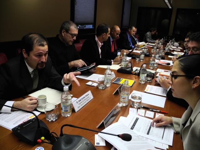 Casa África acoge una mesa redonda con el Organismo Multilateral de Garantías para Inversiones (MIGA) del Grupo Banco Mundial Casa África acoge una mesa redonda con el Organismo Multilateral de Garantías para Inversiones (MIGA) del Grupo Banco Mundial