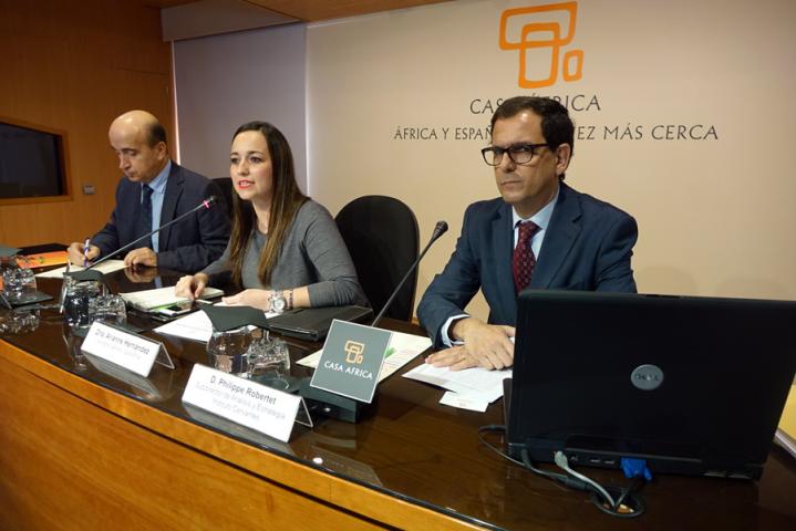 El Instituto Cervantes presenta en Casa África la nueva normativa sobre exámenes de nacionalidad española El Instituto Cervantes presenta en Casa África la nueva normativa sobre exámenes de nacionalidad española