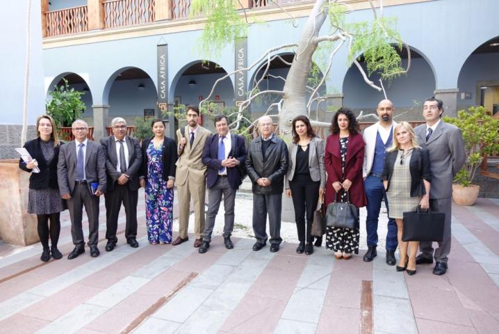 Casa África recibe una delegación de funcionarios marroquíes encargados de la seguridad en los transportes de mercancías peligrosas Casa África recibe una delegación de funcionarios marroquíes encargados de la seguridad en los transportes de mercancías peligrosas