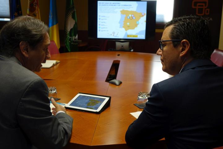 El vicepresidente del Gobierno de Canarias destaca el potencial del archipiélago como plataforma logística y de servicios con África El vicepresidente del Gobierno de Canarias destaca el potencial del archipiélago como plataforma logística y de servicios con África