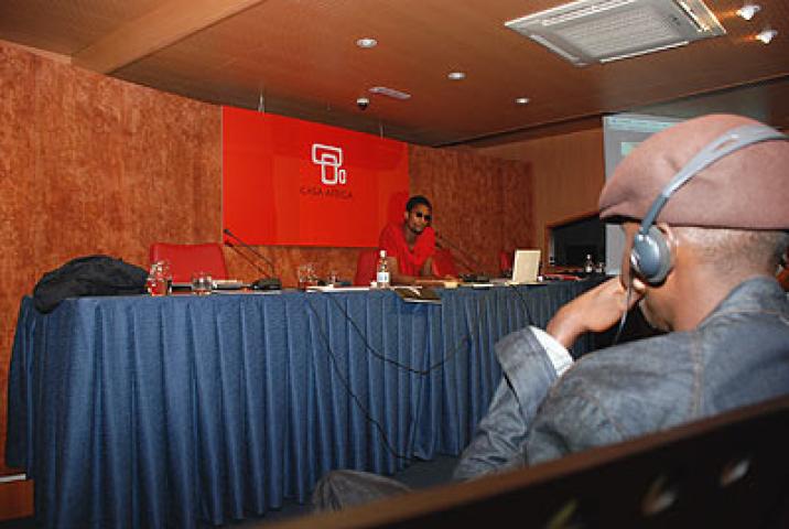 Nástio Mosquito ofrece un concierto-performance en Casa África Nástio Mosquito ofrece un concierto-performance en Casa África