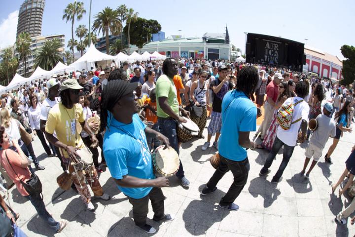 Más de 5.000 personas celebran África Vive en Las Palmas de Gran Canaria Más de 5.000 personas celebran África Vive en Las Palmas de Gran Canaria