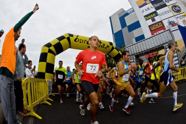 Más de 3.000 personas celebran la Fiesta África Vive en la capital grancanaria Más de 3.000 personas celebran la Fiesta África Vive en la capital grancanaria