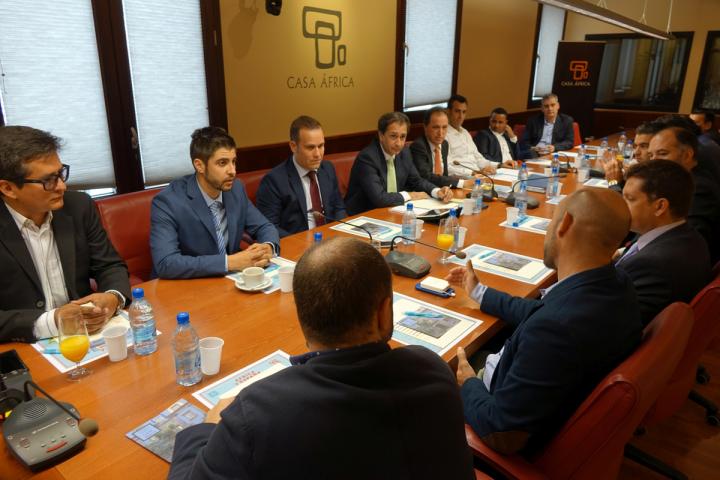 El director general de Casa África recibe a una delegación de la Asociación de Jóvenes Empresarios del Atlántico El director general de Casa África recibe a una delegación de la Asociación de Jóvenes Empresarios del Atlántico