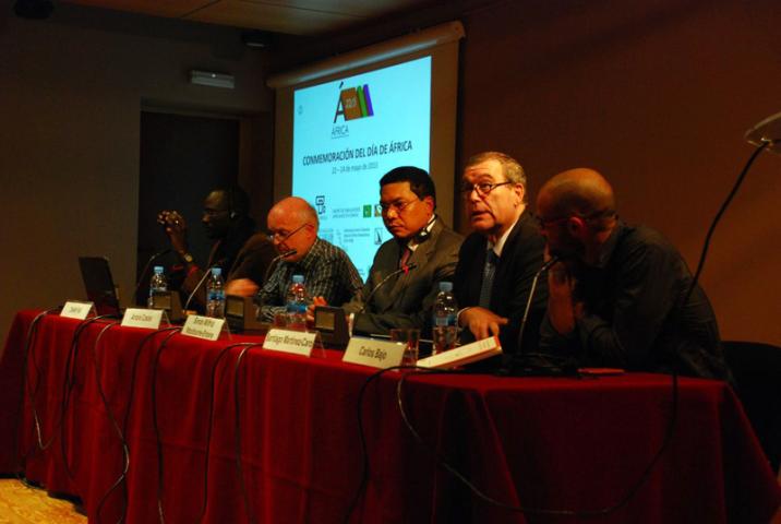 El ciberactivismo y las redes sociales en África, a debate en la Fundación Carlos de Amberes El ciberactivismo y las redes sociales en África, a debate en la Fundación Carlos de Amberes