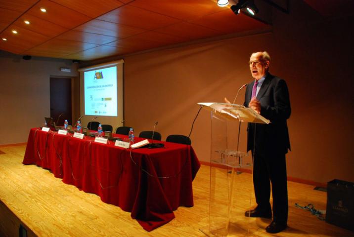 El ciberactivismo y las redes sociales en África, a debate en la Fundación Carlos de Amberes El ciberactivismo y las redes sociales en África, a debate en la Fundación Carlos de Amberes