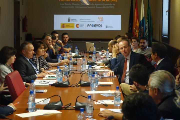 El director de la AECID presenta el Plan de Inversión Exterior de la Unión Europea en Casa África El director de la AECID presenta el Plan de Inversión Exterior de la Unión Europea en Casa África
