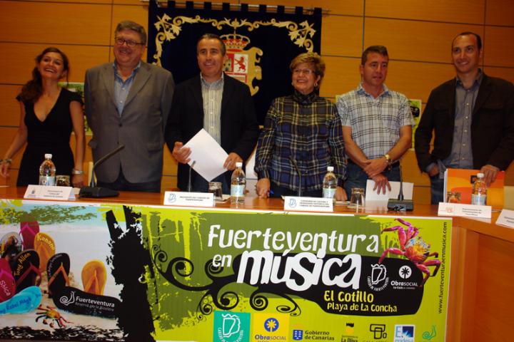 África, la gran protagonista del cartel de 'Fuerteventura en Música 2010' África, la gran protagonista del cartel de 'Fuerteventura en Música 2010'