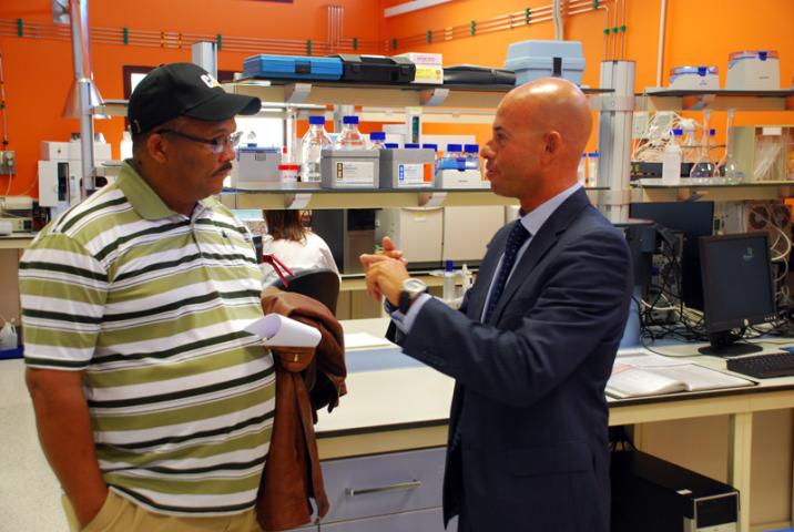 El viceministro de Energía y Minas de Namibia visita el ITC El viceministro de Energía y Minas de Namibia visita el ITC