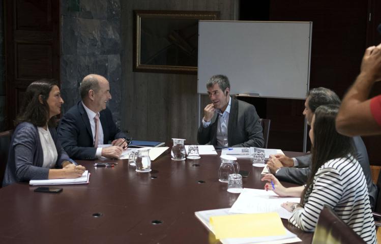 Fernando Clavijo asume la presidencia del Consejo Rector de Casa África Fernando Clavijo asume la presidencia del Consejo Rector de Casa África