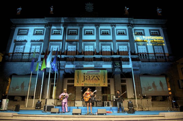 Músicas tradicionales africanas se funden con el jazz más actual en la Noche África Músicas tradicionales africanas se funden con el jazz más actual en la Noche África