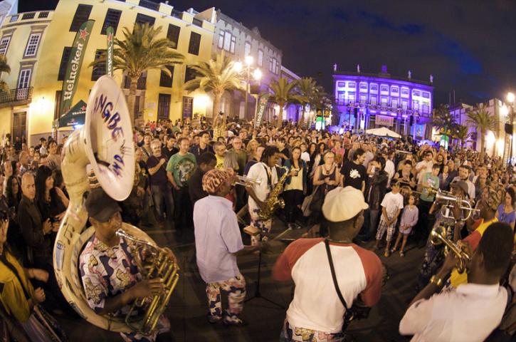 Músicas tradicionales africanas se funden con el jazz más actual en la Noche África Músicas tradicionales africanas se funden con el jazz más actual en la Noche África