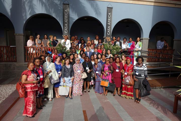 Más de setenta mujeres africanas se reúnen en Casa África para fomentar la cooperación en el sector portuario y marítimo Más de setenta mujeres africanas se reúnen en Casa África para fomentar la cooperación en el sector portuario y marítimo