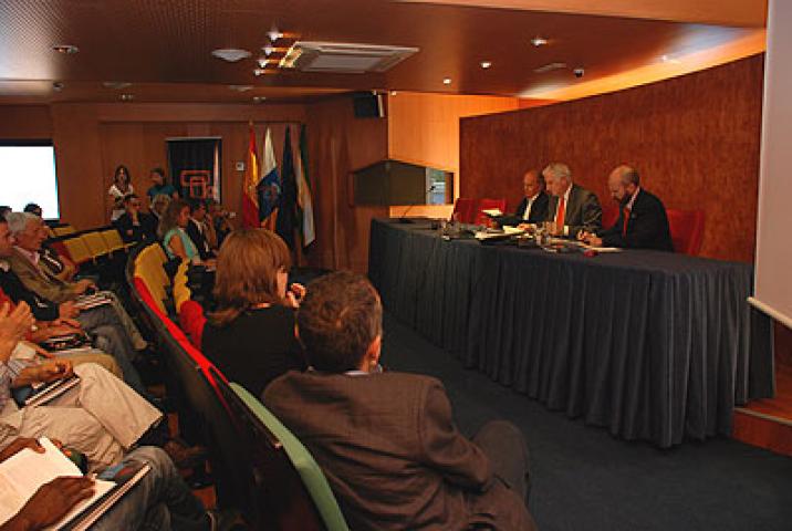 Casa África estrecha su colaboración con las coordinadoras de ONGD estatal y canaria Casa África estrecha su colaboración con las coordinadoras de ONGD estatal y canaria