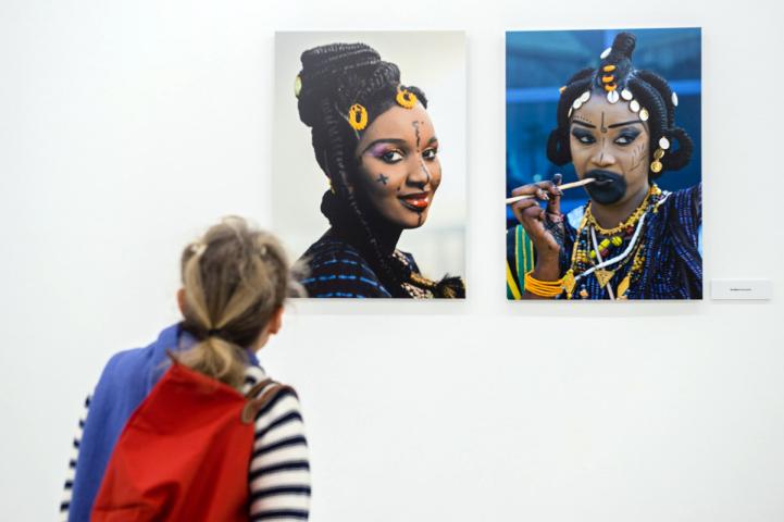 Casa África presenta «Dakar, una mirada», un diálogo en imágenes sobre la vibrante capital senegalesa Casa África presenta «Dakar, una mirada», un diálogo en imágenes sobre la vibrante capital senegalesa