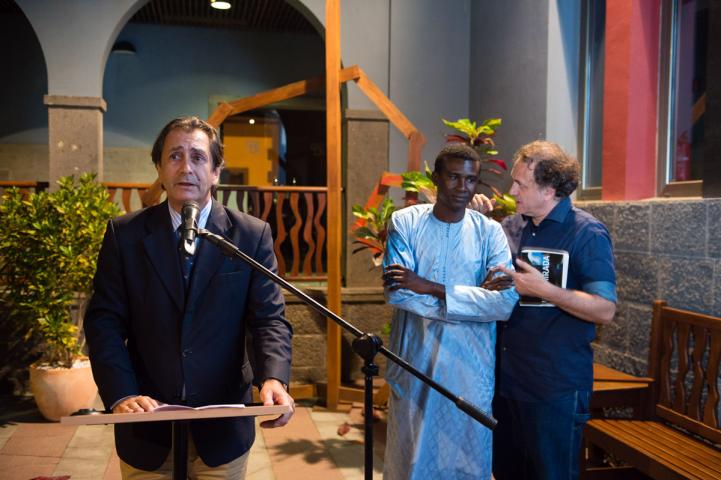 Casa África presenta «Dakar, una mirada», un diálogo en imágenes sobre la vibrante capital senegalesa Casa África presenta «Dakar, una mirada», un diálogo en imágenes sobre la vibrante capital senegalesa