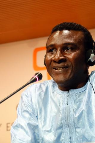 Casa África presenta «Dakar, una mirada», un diálogo en imágenes sobre la vibrante capital senegalesa Casa África presenta «Dakar, una mirada», un diálogo en imágenes sobre la vibrante capital senegalesa