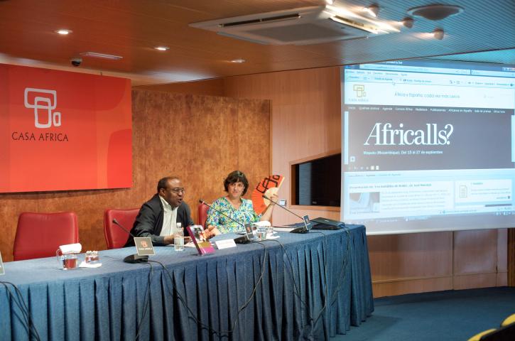 El escritor Donato Ndongo protagoniza la primera charla tras el verano del Club de Lectura El escritor Donato Ndongo protagoniza la primera charla tras el verano del Club de Lectura