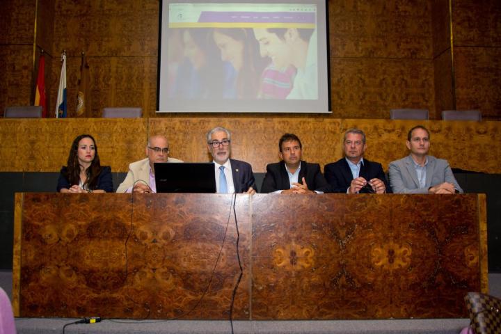 Presentación del Curso de Experto Universitario en Logística Internacional Humanitaria Presentación del Curso de Experto Universitario en Logística Internacional Humanitaria