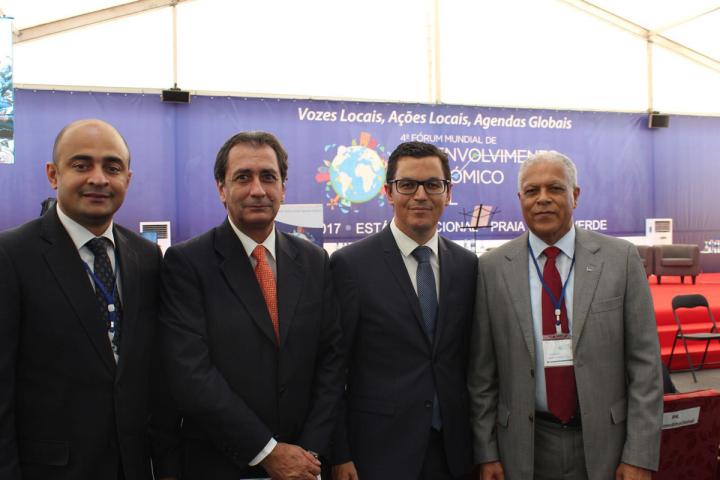 Luis Padrón acompaña al vicepresidente del Gobierno de Canarias en el Foro Mundial de Desarrollo Económico Local