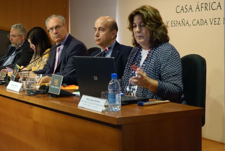 El Parlamento de Canarias presenta en Casa África su informe «Movimientos mixtos de población y derechos humanos: una respuesta civilizada» El Parlamento de Canarias presenta en Casa África su informe «Movimientos mixtos de población y derechos humanos: una respuesta civilizada»