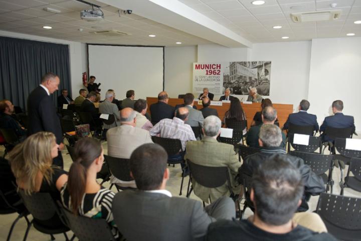 Instituciones y participantes en el Contubernio de Múnich celebran en Fuerteventura su 50 aniversario y el vínculo de la isla con la Transición Española Instituciones y participantes en el Contubernio de Múnich celebran en Fuerteventura su 50 aniversario y el vínculo de la isla con la Transición Española