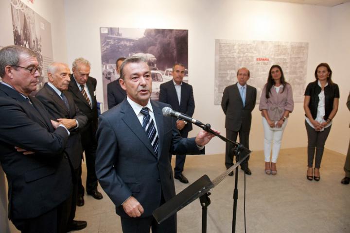 Instituciones y participantes en el Contubernio de Múnich celebran en Fuerteventura su 50 aniversario y el vínculo de la isla con la Transición Española Instituciones y participantes en el Contubernio de Múnich celebran en Fuerteventura su 50 aniversario y el vínculo de la isla con la Transición Española