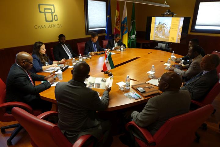 Casa África recibe la visita de una delegación de la Administración de Puertos de Guinea Ecuatorial