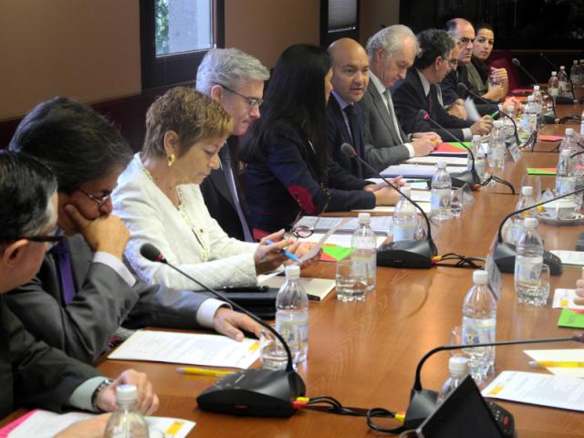 El empresariado canario se reúne con el Secretario de Estado de Comercio para una sesión de trabajo sobre internacionalización en Casa África El empresariado canario se reúne con el Secretario de Estado de Comercio para una sesión de trabajo sobre internacionalización en Casa África