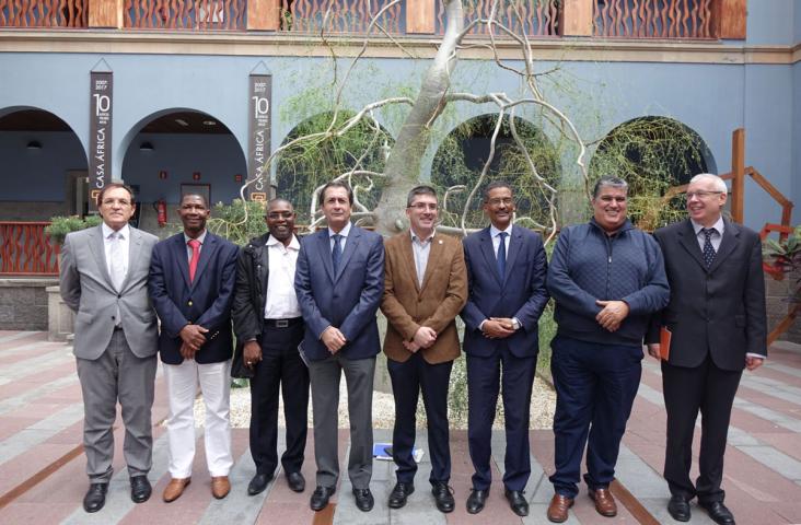 La Red de Universidades del Noroeste de África y la Macaronesia visita Casa África La Red de Universidades del Noroeste de África y la Macaronesia visita Casa África