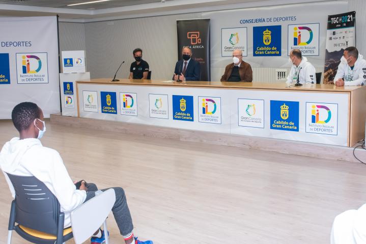Atletas keniatas en la TransGranCanaria 2021_Rueda de Prensa