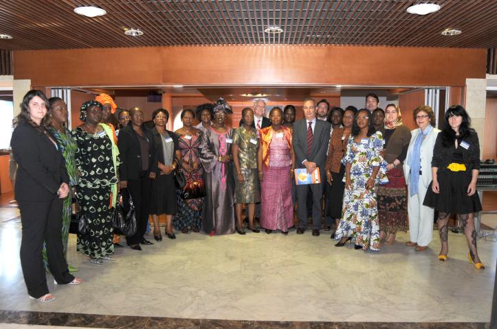 Comienza el curso de Logística del Transporte para trabajadoras portuarias africanas en Casa África Comienza el curso de Logística del Transporte para trabajadoras portuarias africanas en Casa África