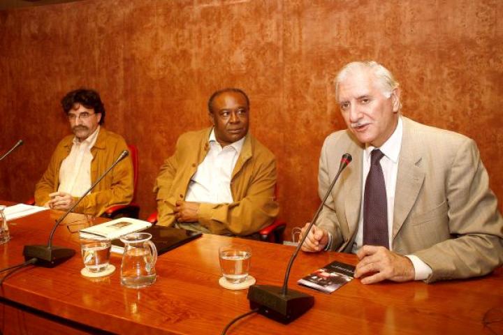 Literatura guineana actual con Donato Ndongo en Casa África Literatura guineana actual con Donato Ndongo en Casa África