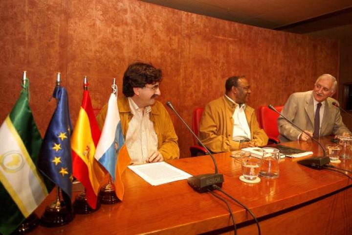 Literatura guineana actual con Donato Ndongo en Casa África Literatura guineana actual con Donato Ndongo en Casa África