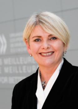 Ragnheidur Elín Árnadóttir