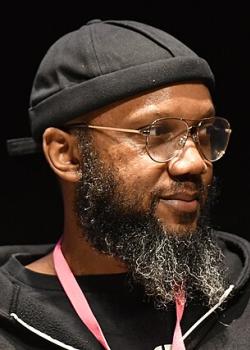 Tendai Huchu