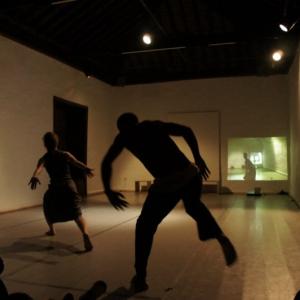 Los bailarines Julie Iarisoa y Yaya Sarrie se concentran en La Gomera hasta el 9 de marzo
